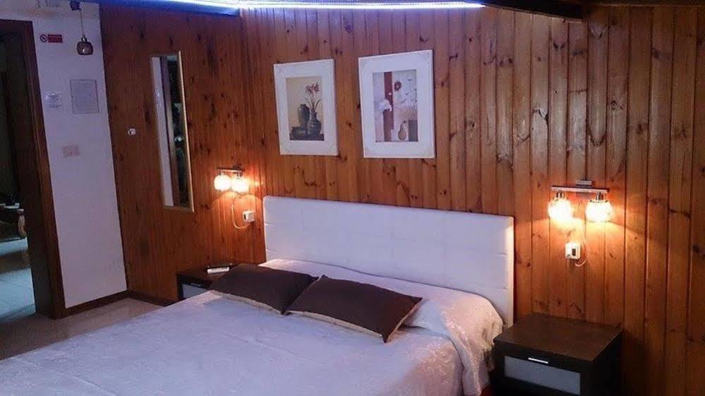 Il Mirto E La Rosa Bed & Breakfast Arenella  Bagian luar foto