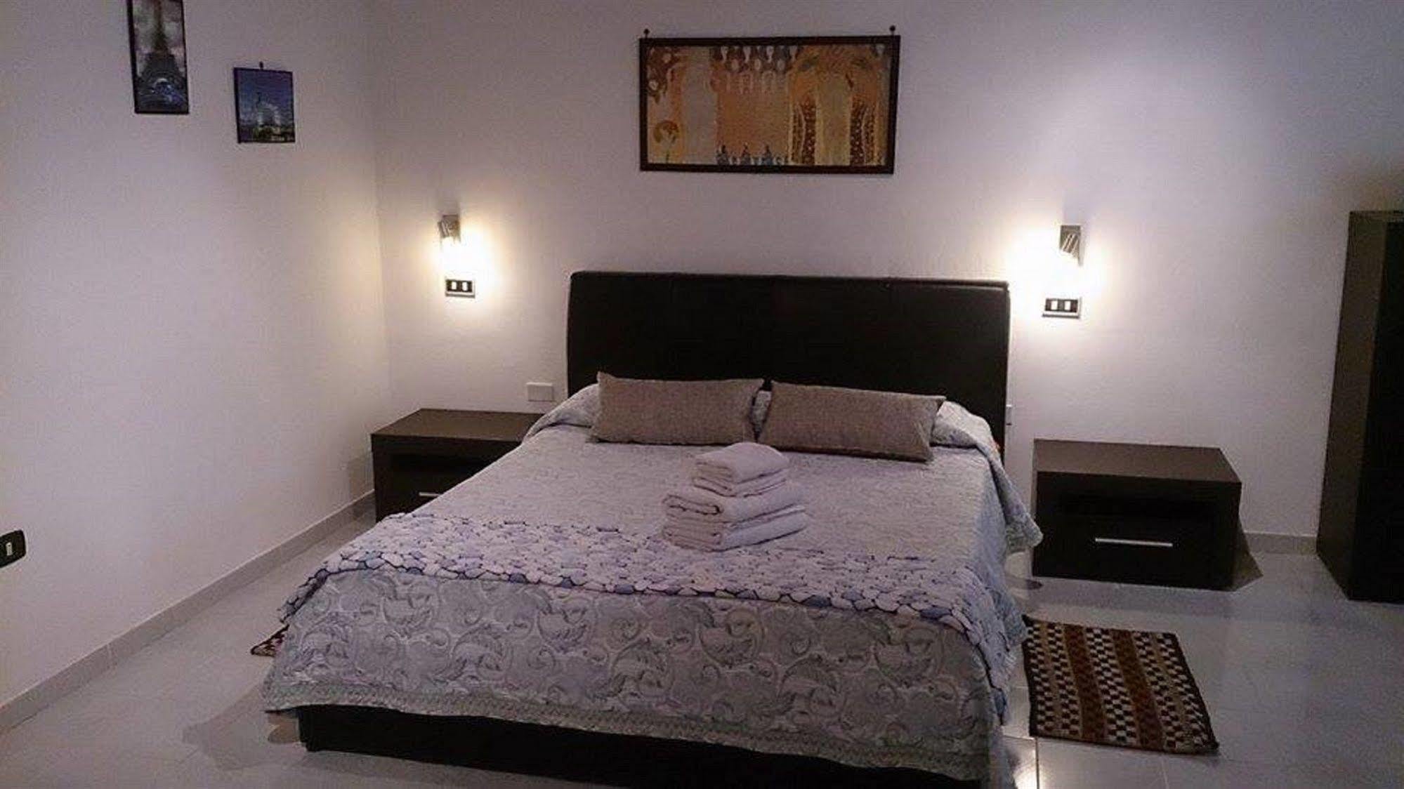 Il Mirto E La Rosa Bed & Breakfast Arenella  Bagian luar foto