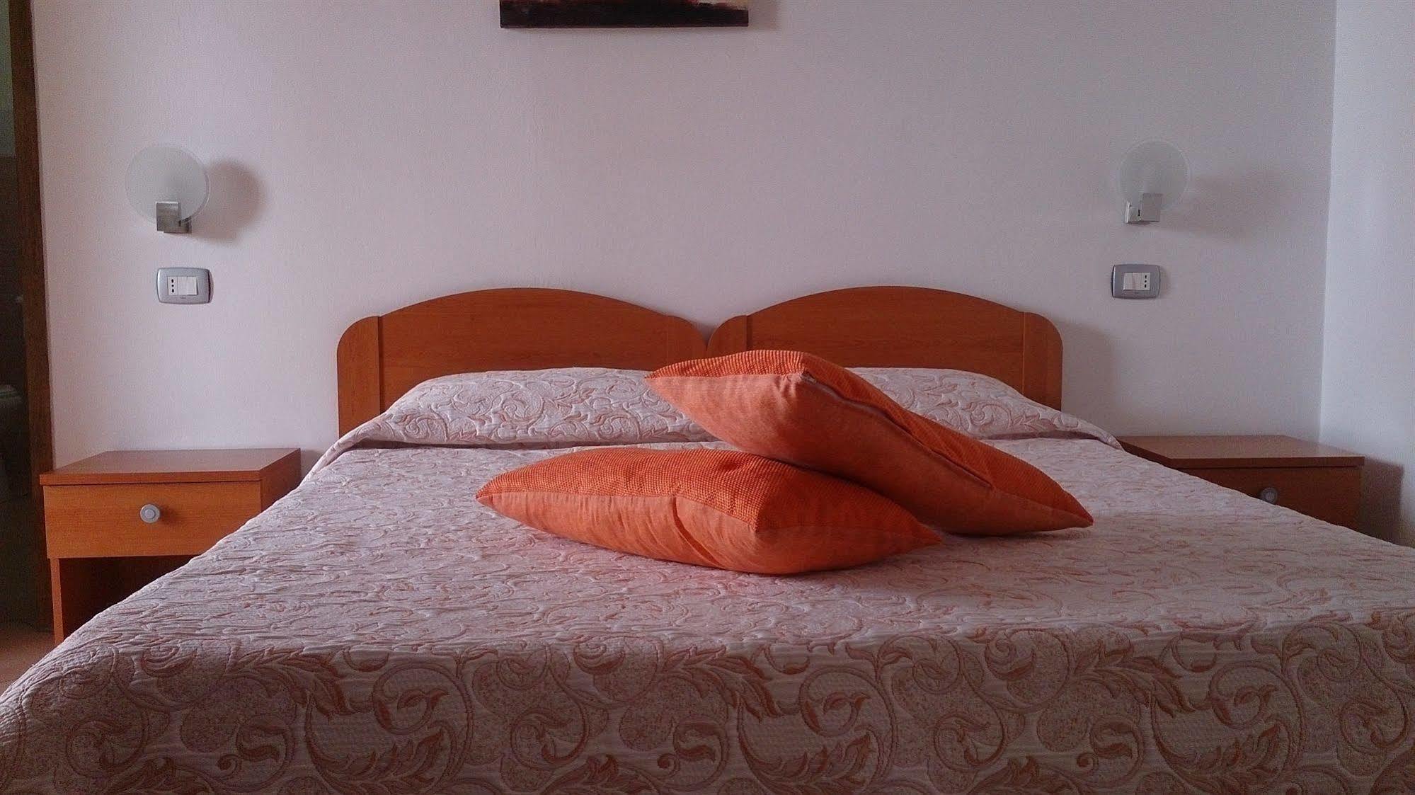 Il Mirto E La Rosa Bed & Breakfast Arenella  Bagian luar foto
